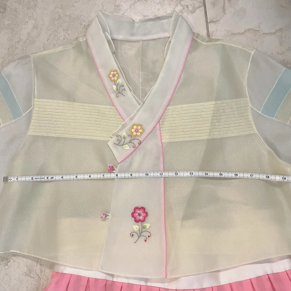 Korean Hanbok - Picture 5 of 7